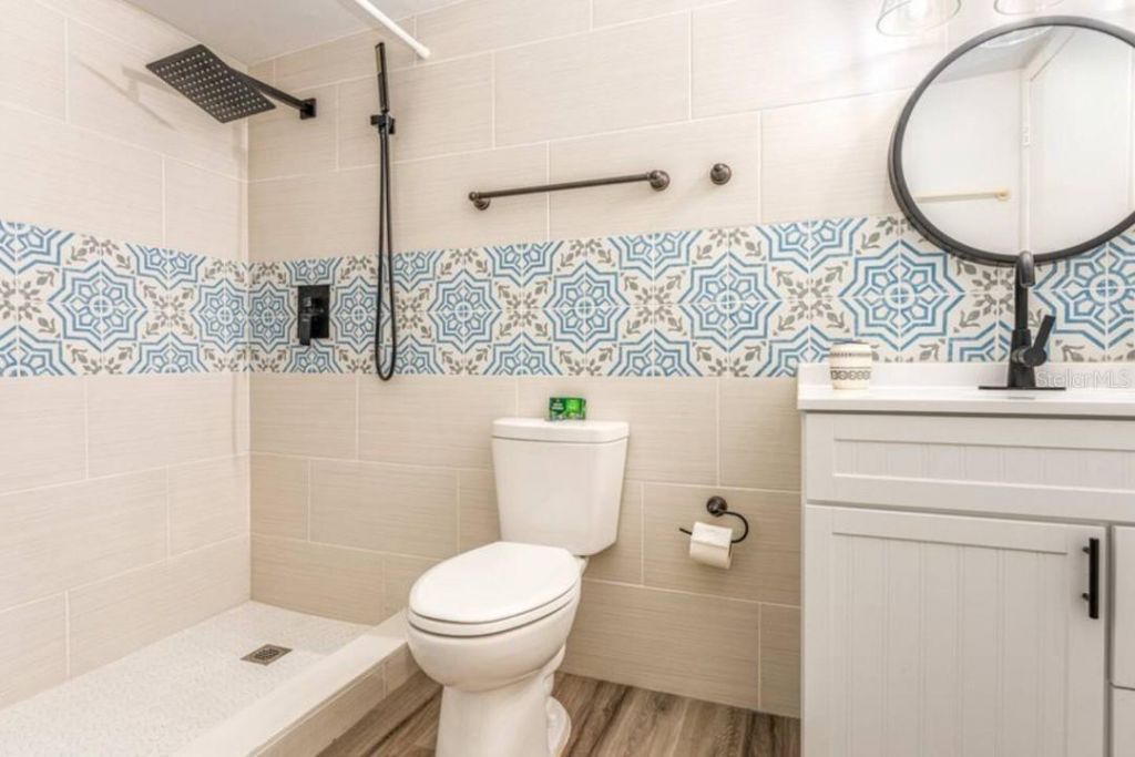 1214 N Pine Hills Road , Orlando, FL 32808 Photo