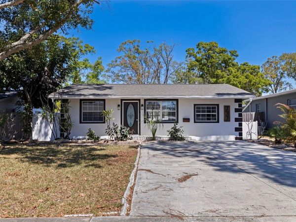 737 62ND AVENUE N, ST PETERSBURG, FL 33702