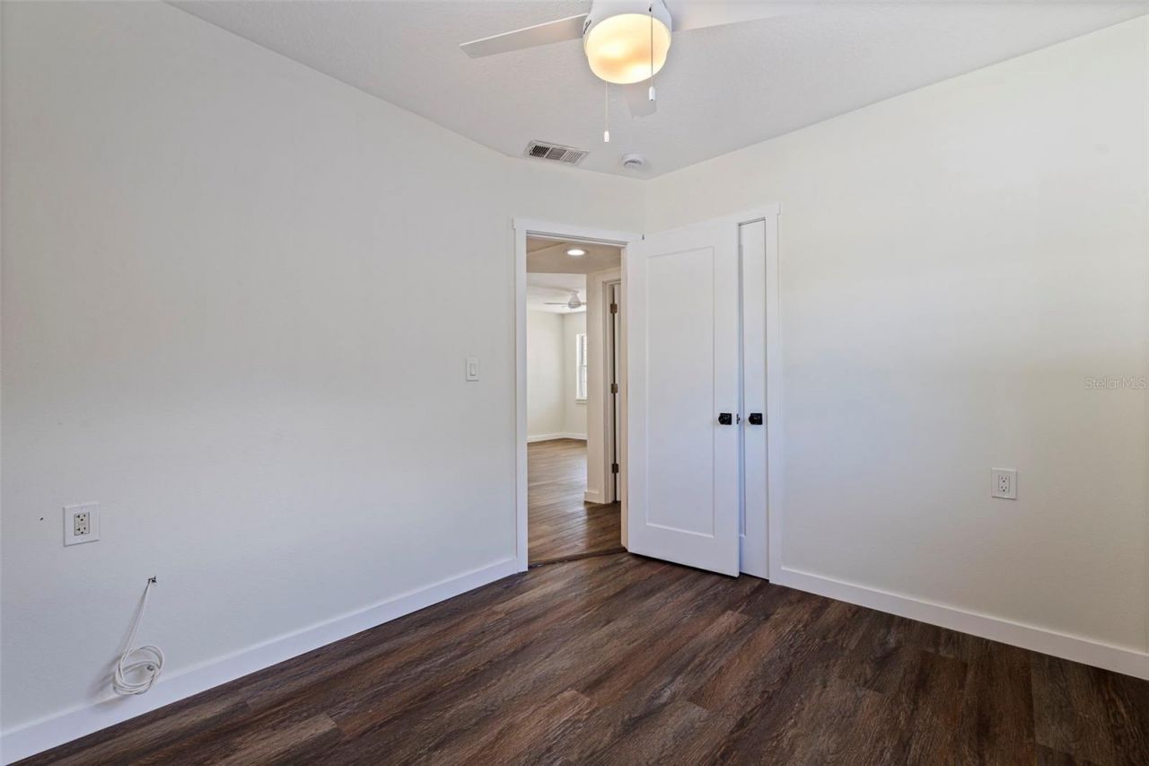 737 62nd Avenue N, Saint Petersburg, FL 33702 Photo