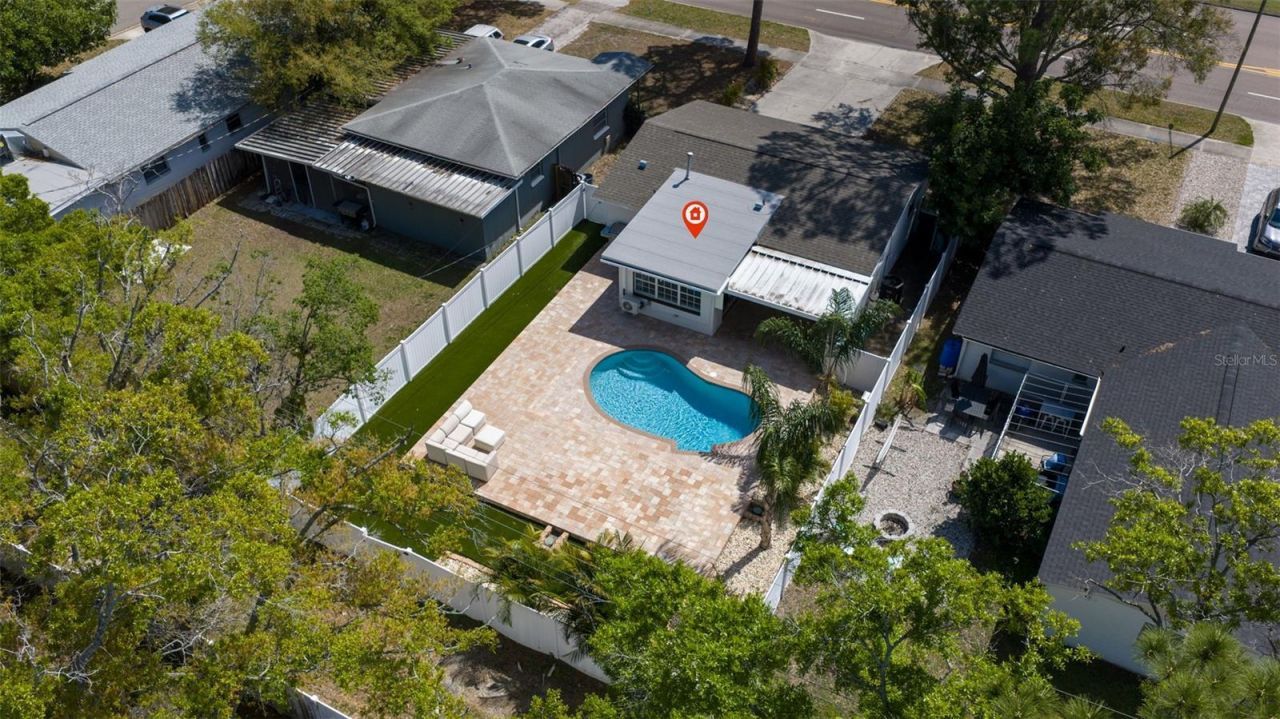 737 62nd Avenue N, Saint Petersburg, FL 33702 Photo