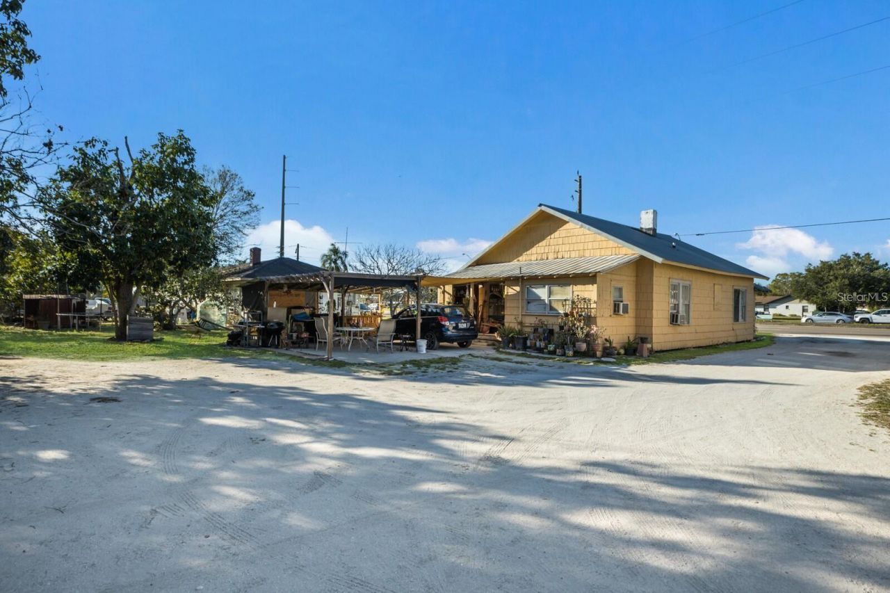 2008 53rd Avenue E, Bradenton, FL 34203 Photo