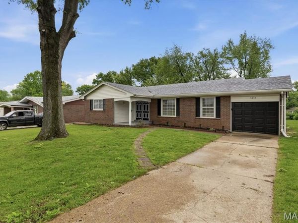 3650 Estates Drive, Florissant, MO 63033