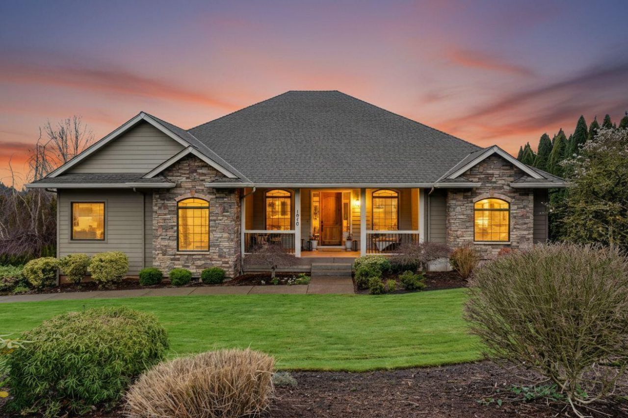 1970 Landaggard Drive Nw, Salem, OR 97304 Main Photo