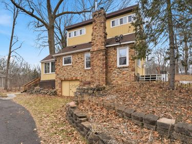 1305 Spruce Place, Mound, MN 55364