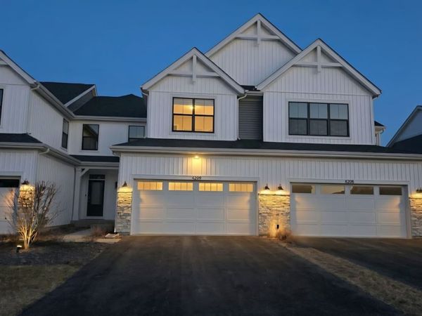 4204 Chelsea Manor Circle , Aurora, IL 60504