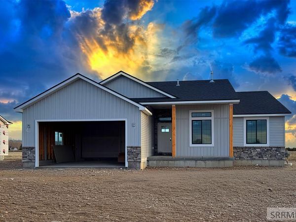 1109 Montezuma St, IDAHO FALLS, ID 83402