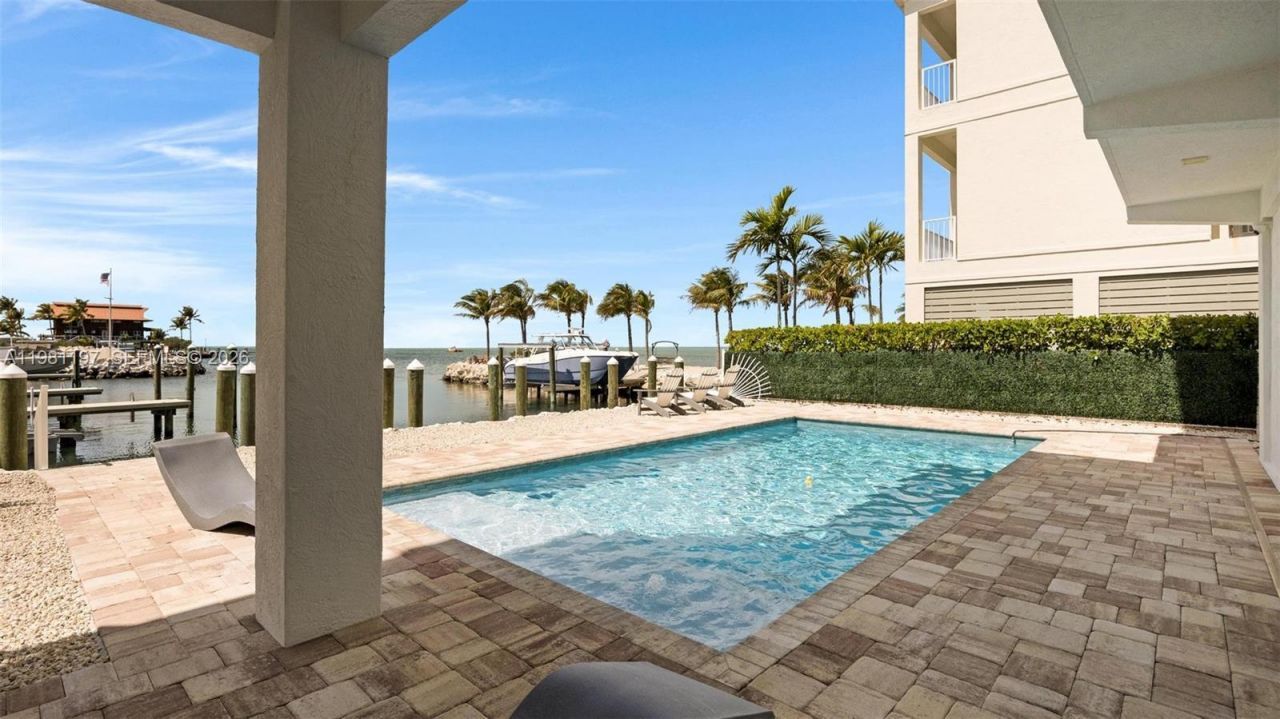 865 50th Street Gulf , Marathon, FL 33050 Photo