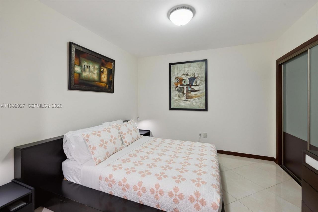 1830 S Ocean Dr, Unit 3909, Hallandale Beach, FL 33009 Photo