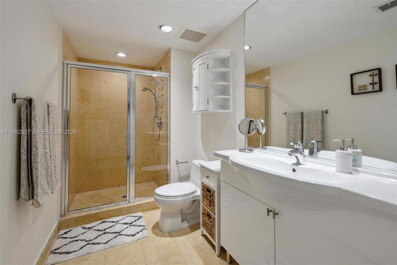 1830 S Ocean Dr, Unit 3909, Hallandale Beach, FL 33009 Photo