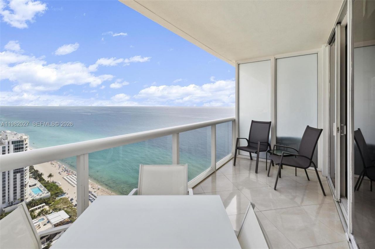 1830 S Ocean Dr, Unit 3909, Hallandale Beach, FL 33009 Photo