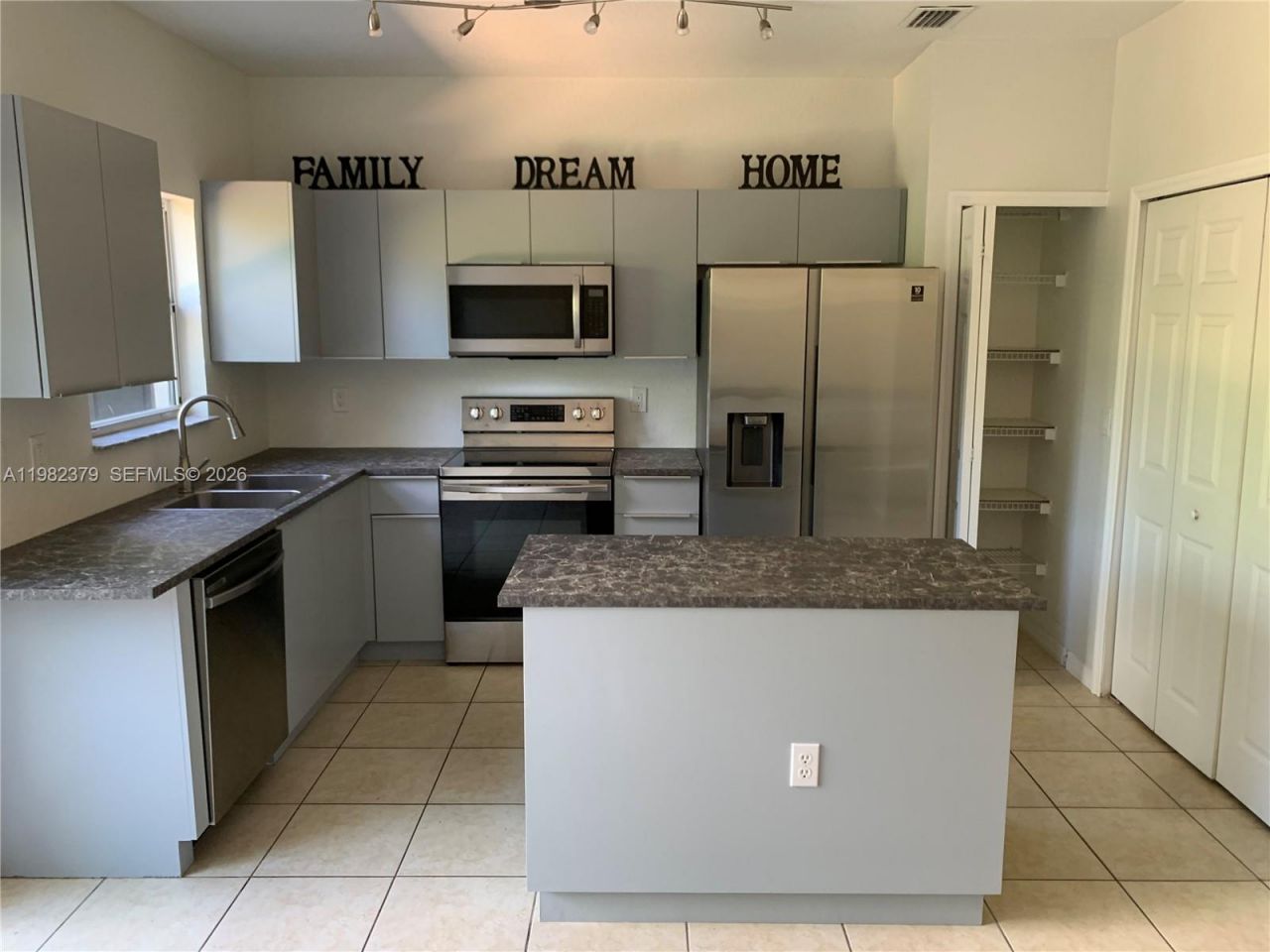 3001 SE 17th Ave , Unit 3001, Homestead, FL 33035 Photo