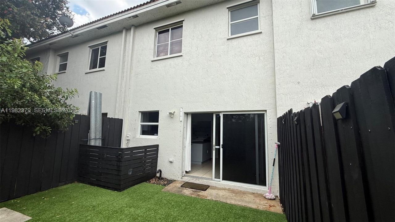 3001 SE 17th Ave, Unit 3001, Homestead, FL 33035 Photo