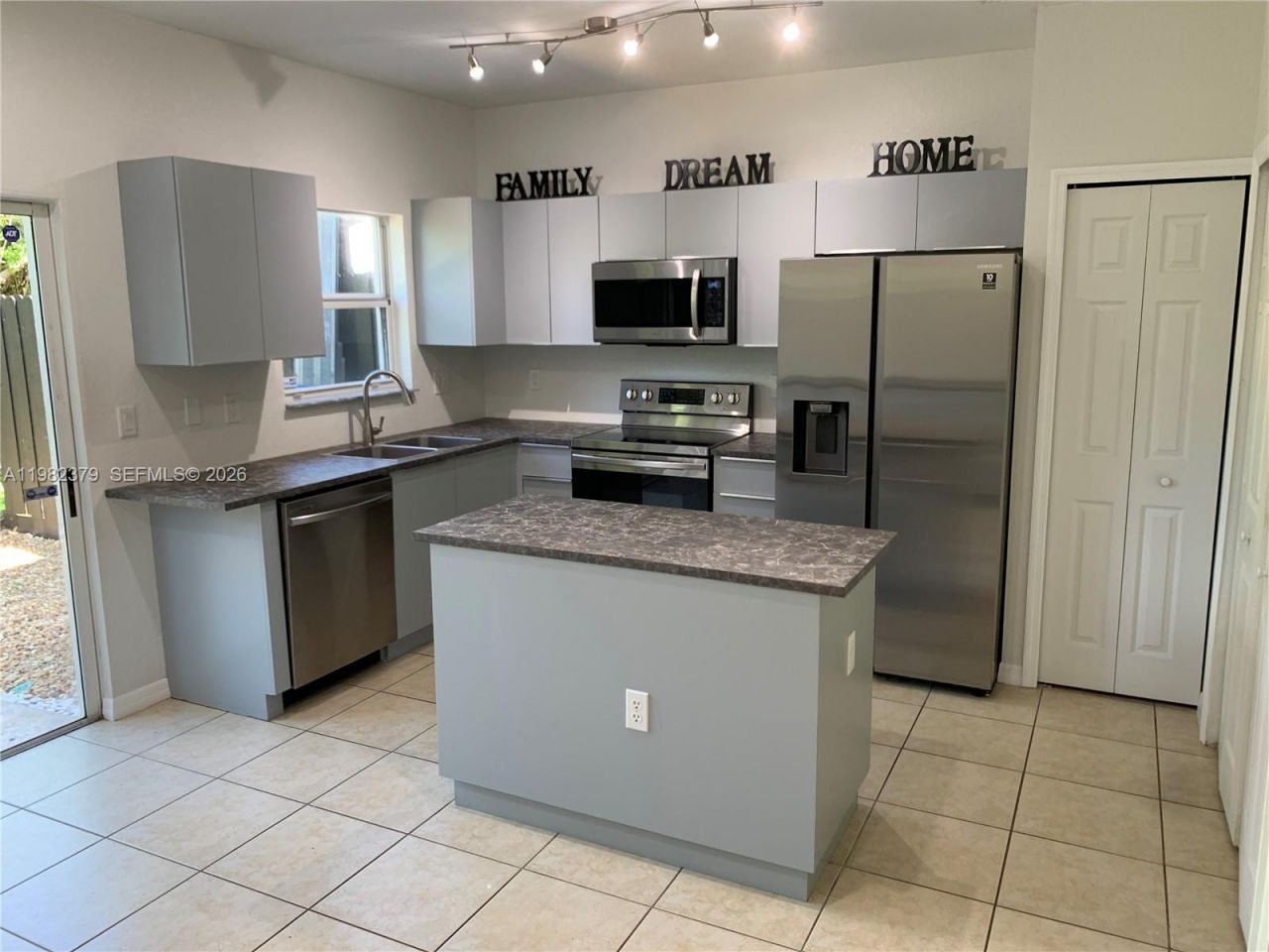 3001 SE 17th Ave, Unit 3001, Homestead, FL 33035 Photo