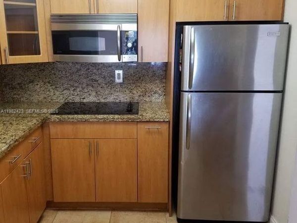 9682 Fontainebleau Blvd , Unit 202, Miami, FL 33172