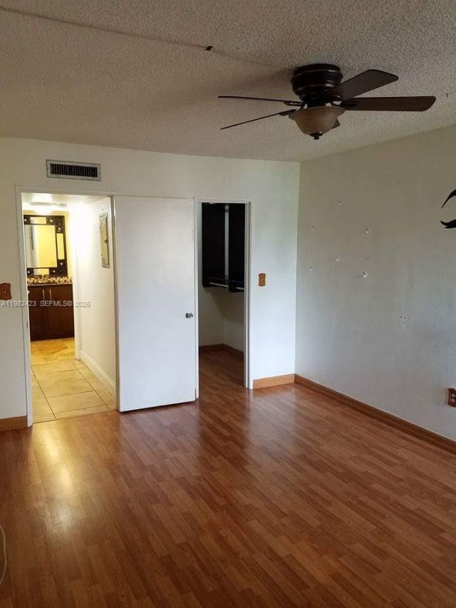 9682 Fontainebleau Blvd , Unit 202, Miami, FL 33172 Photo