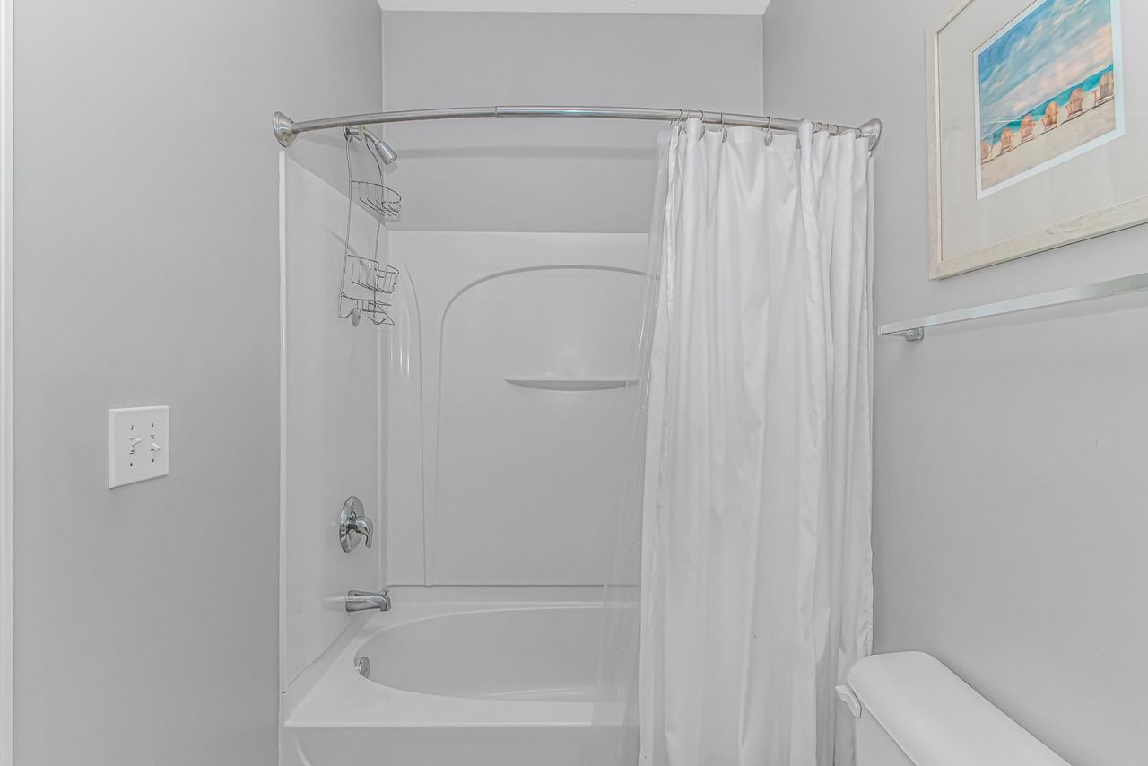 6203 Catalina Dr. Photo 19