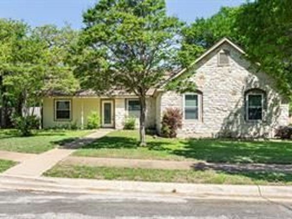 501 Elm CT , Cedar Park, TX 78613