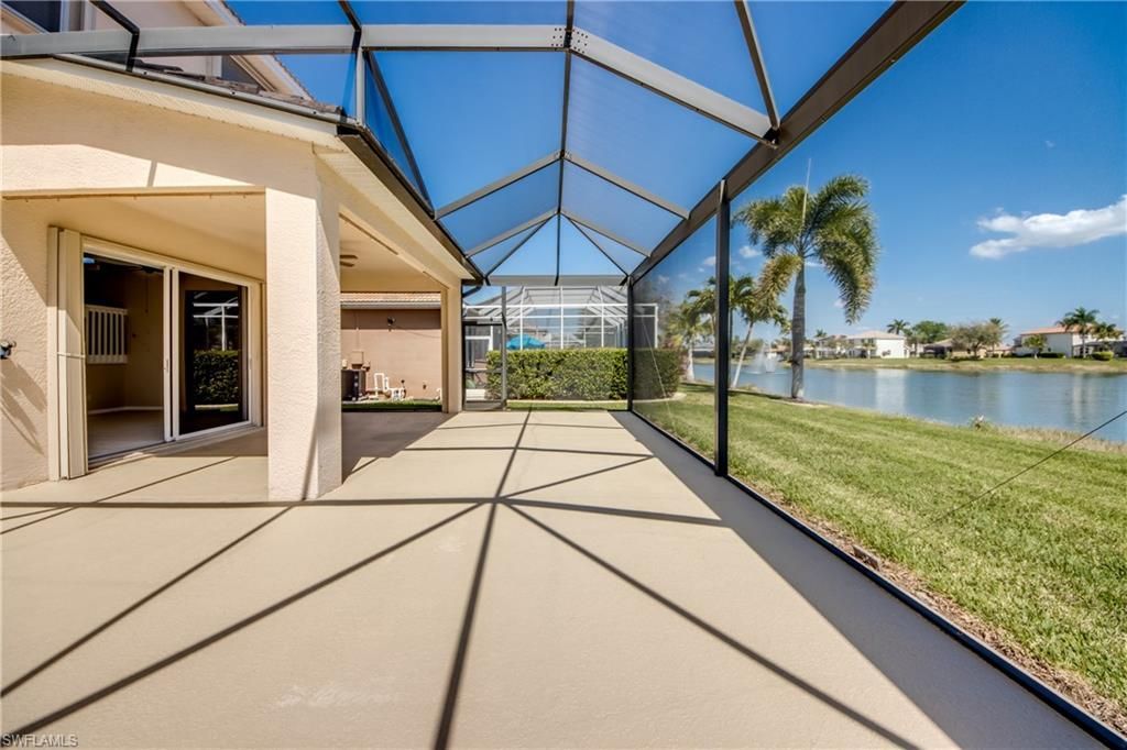 2669 Sunset Lake Dr, Cape Coral, FL 33909 Photo