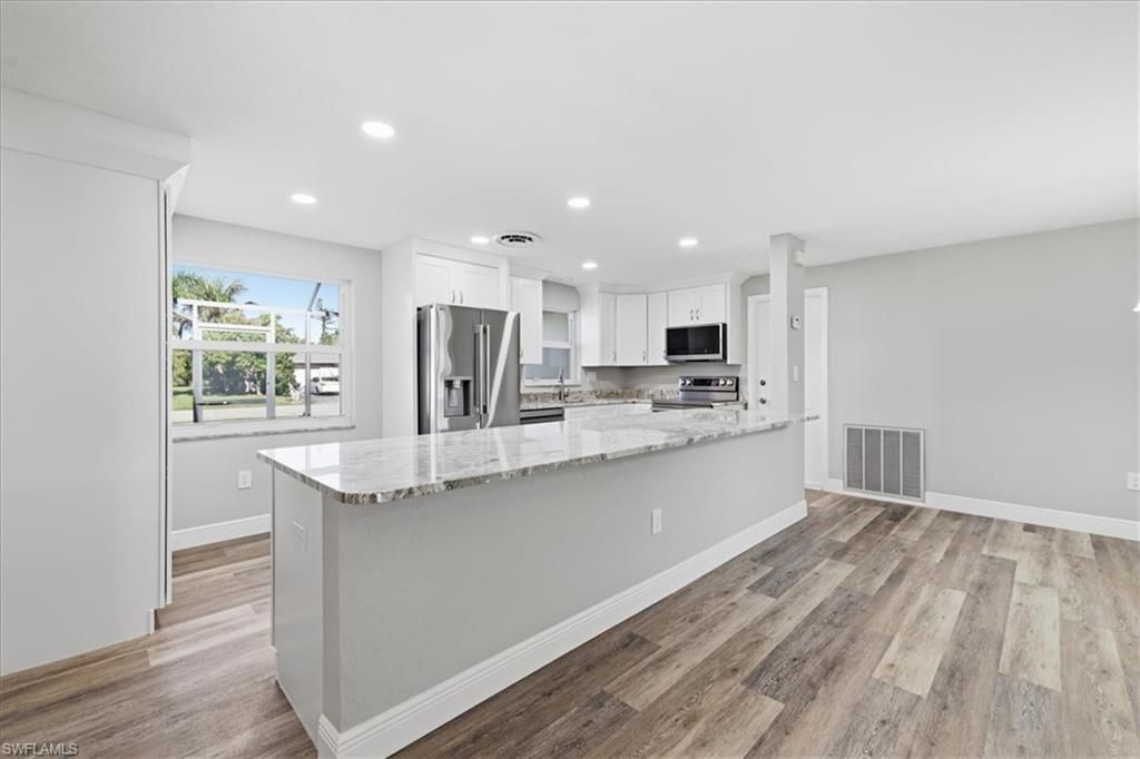 5051 Fairfield Dr, Fort Myers, FL 33919 Photo