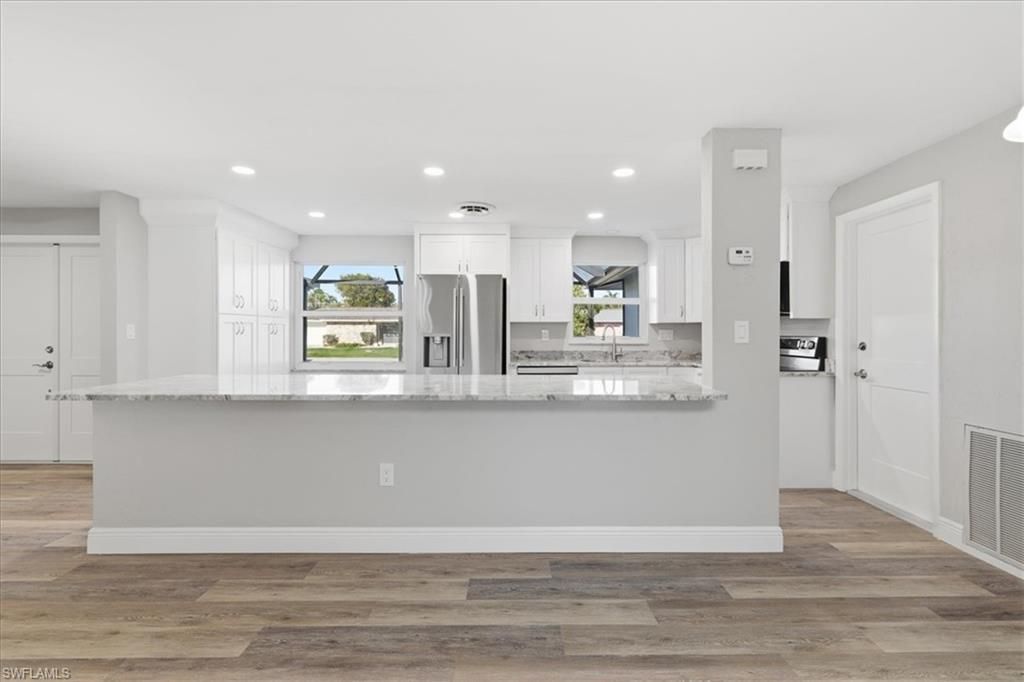 5051 Fairfield Dr, Fort Myers, FL 33919 Photo