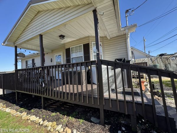 206 E Maple St, Caryville, TN 37714