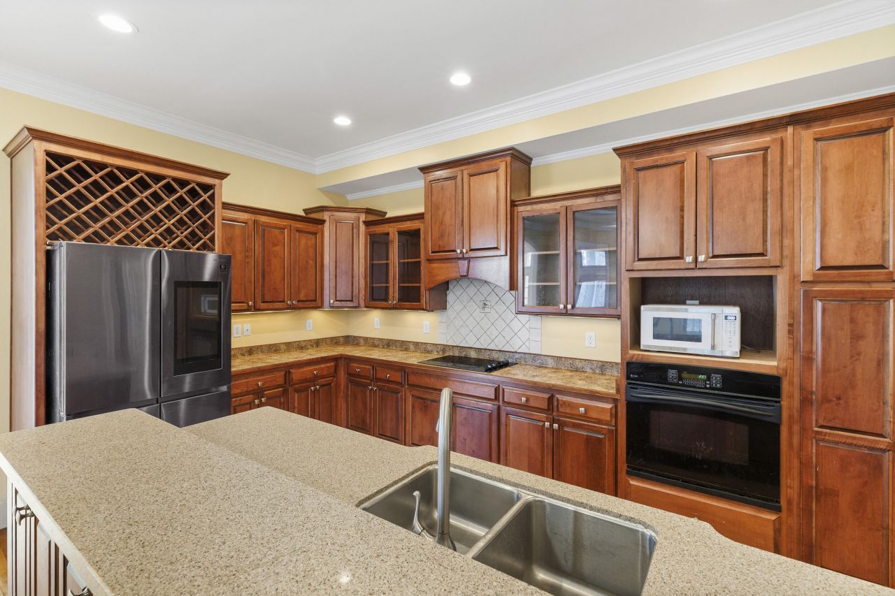 405 Saint Johns Drive Photo 19