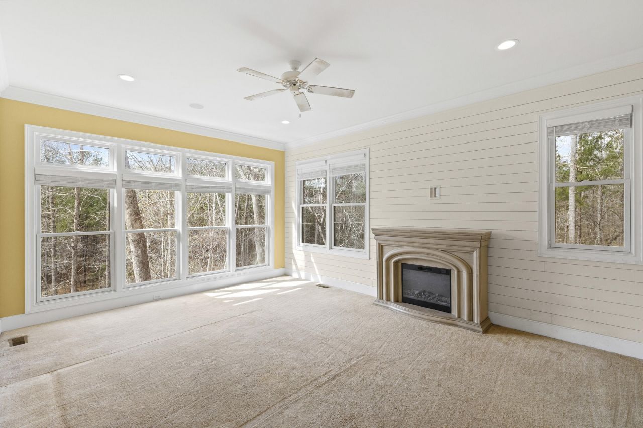 405 Saint Johns Drive Photo 24