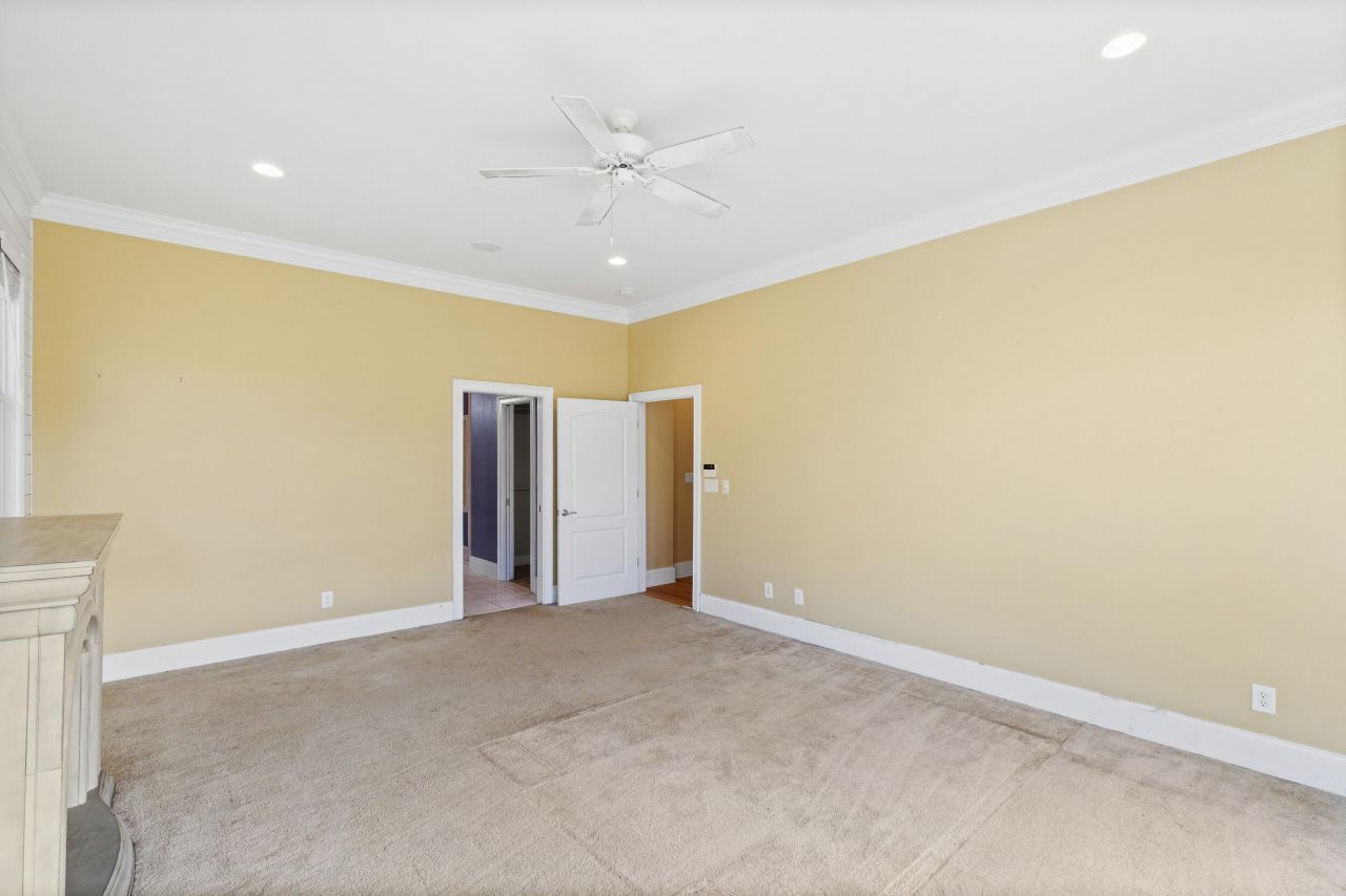 405 Saint Johns Drive Photo 26