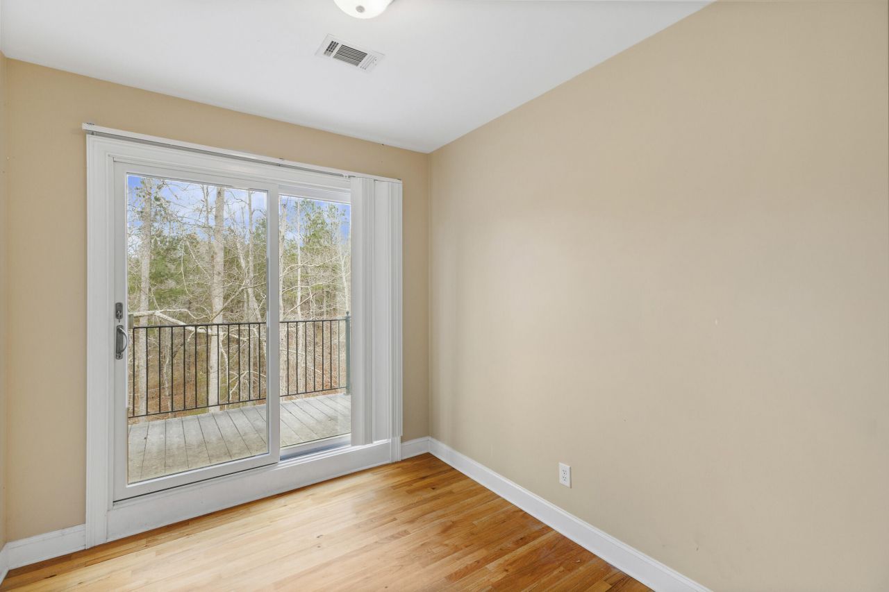 405 Saint Johns Drive Photo 35