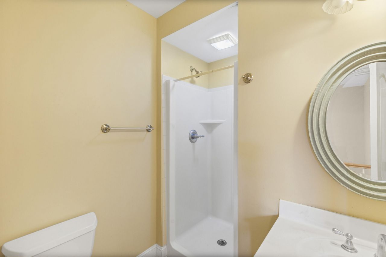 405 Saint Johns Drive Photo 36