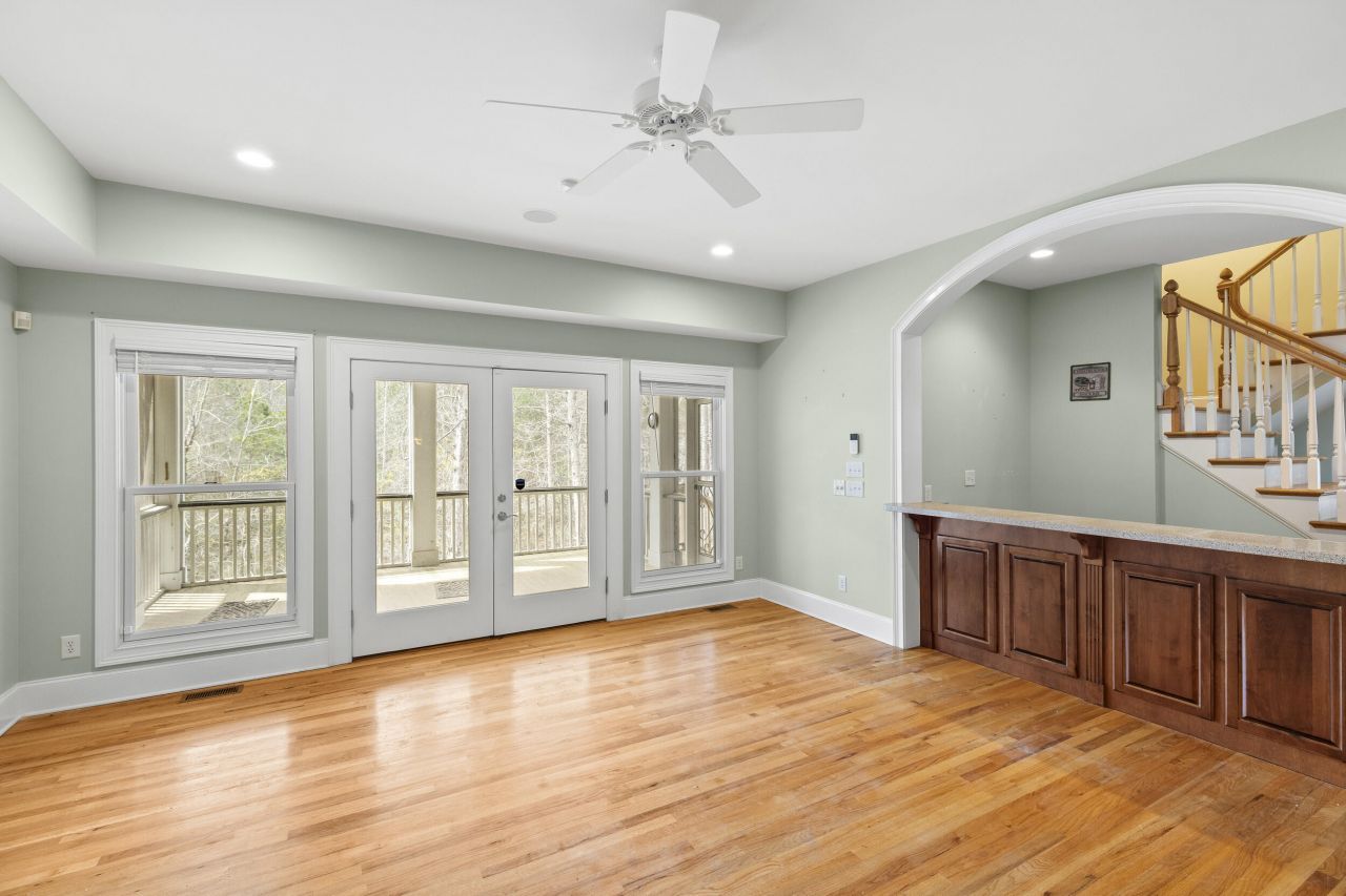 405 Saint Johns Drive Photo 43