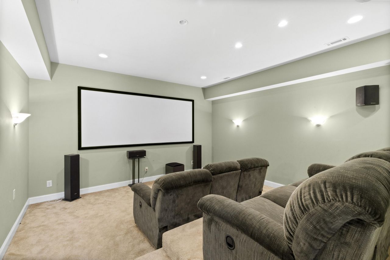 405 Saint Johns Drive Photo 46