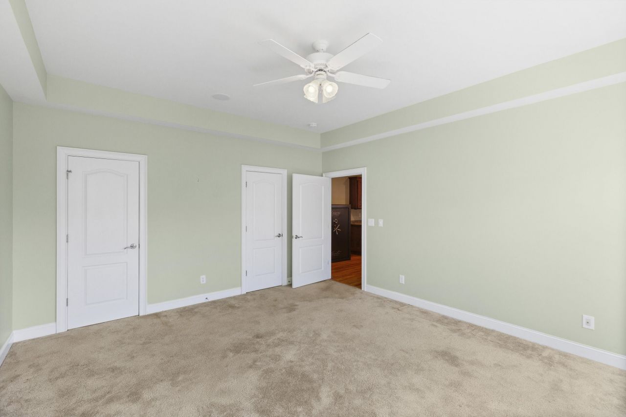 405 Saint Johns Drive Photo 49