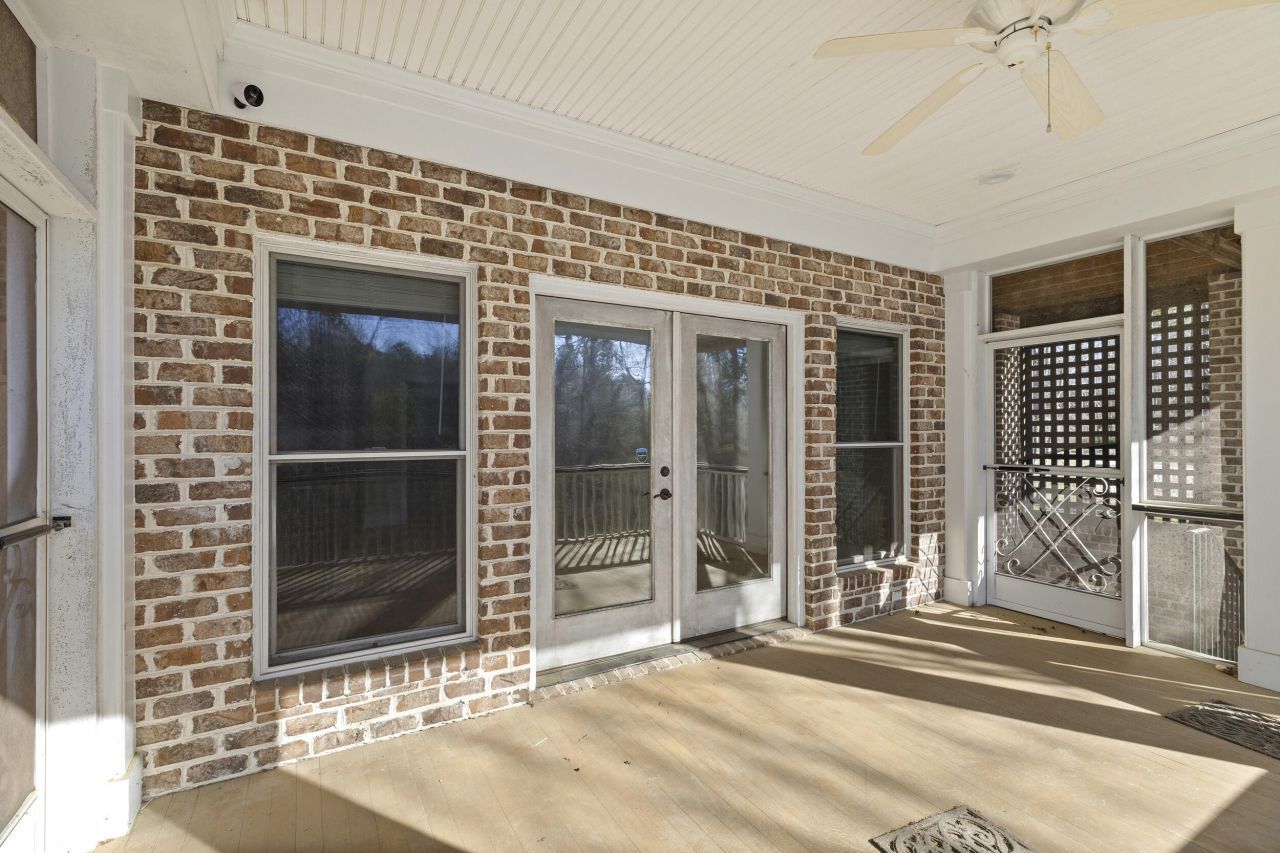 405 Saint Johns Drive Photo 52