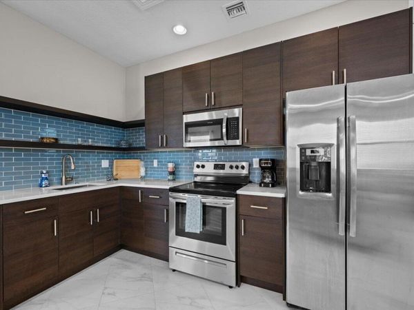 5013 Grandiflora Road, Palm Beach Gardens, FL 33418