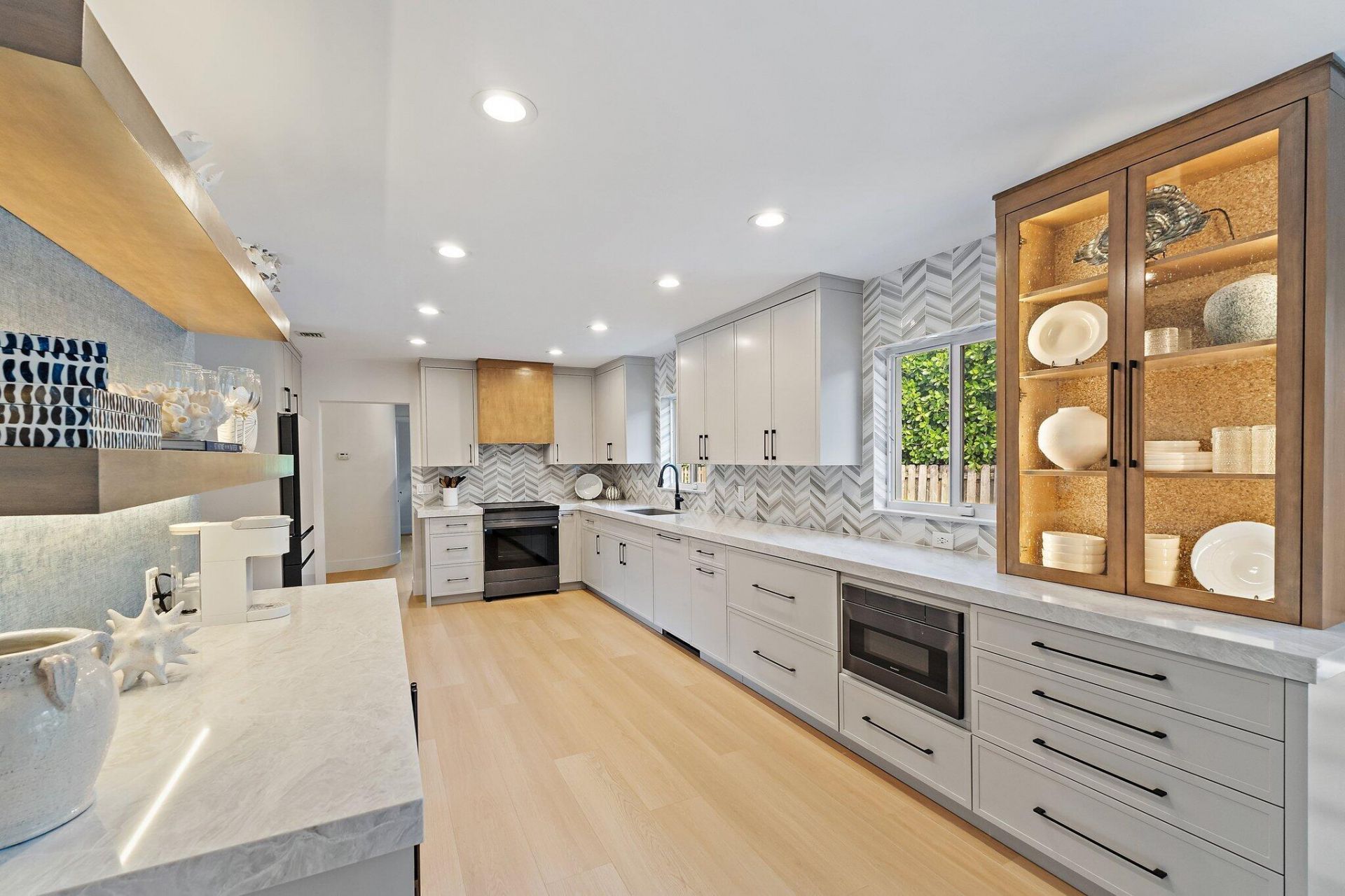 4300 Washington Road, West Palm Beach, FL 33405 Photo