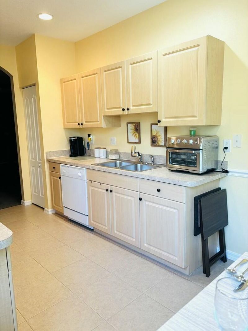 2104 SE Eatonville Drive, Port Saint Lucie, FL 34952 Photo