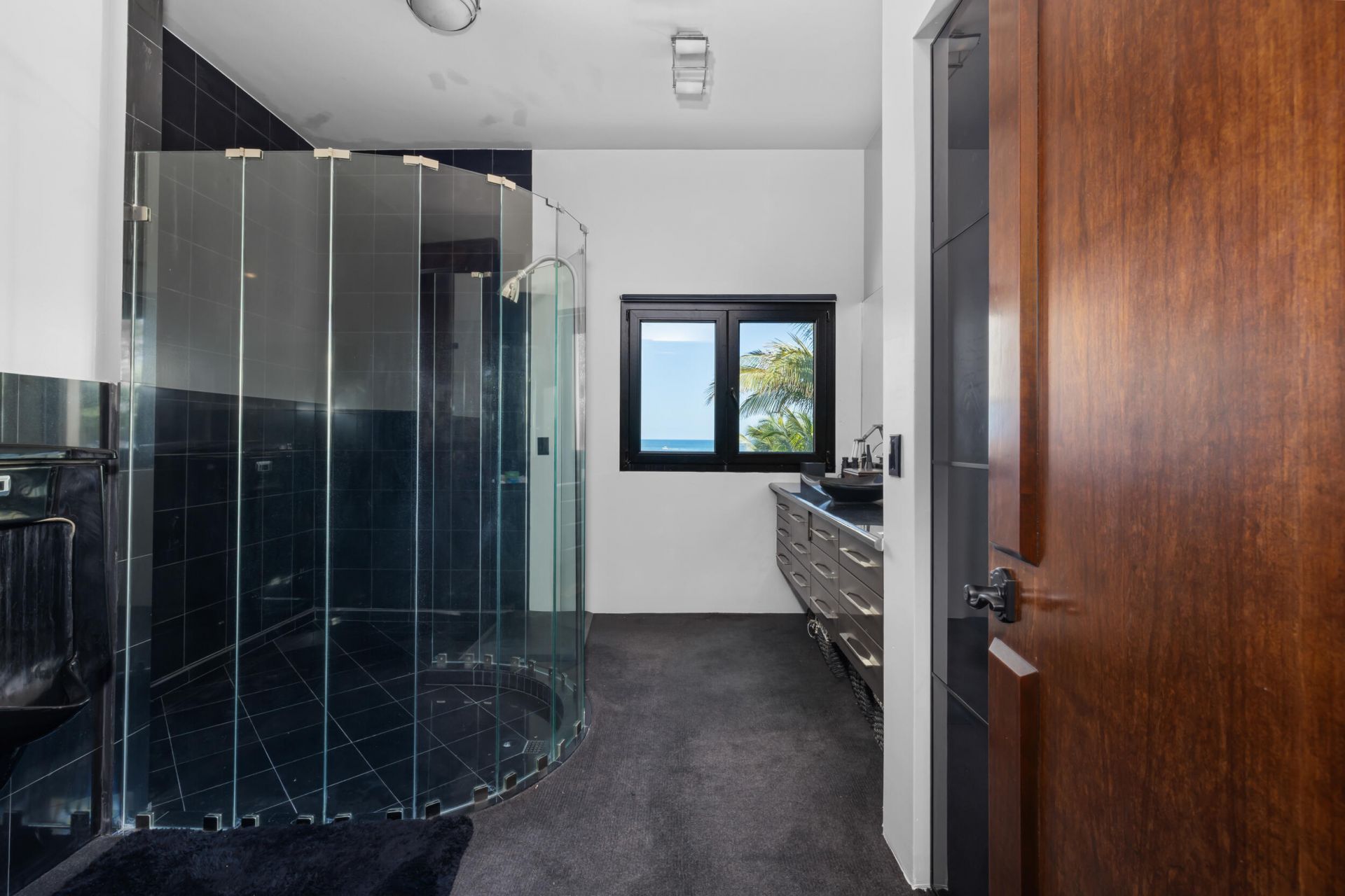 1075 Hillsboro Mile, Hillsboro Beach, FL 33062 Photo