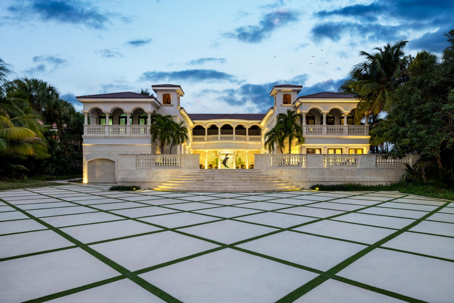 1075 Hillsboro Mile, Hillsboro Beach, FL 33062 Photo