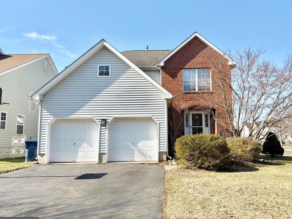 37 RICHARDS ROAD, LAWRENCEVILLE, NJ 08648