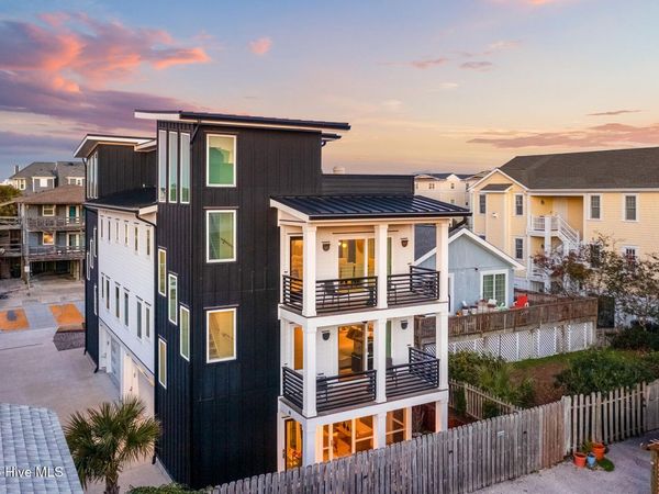 8 E Columbia Street E, Unit B, Wrightsville Beach, NC 28480
