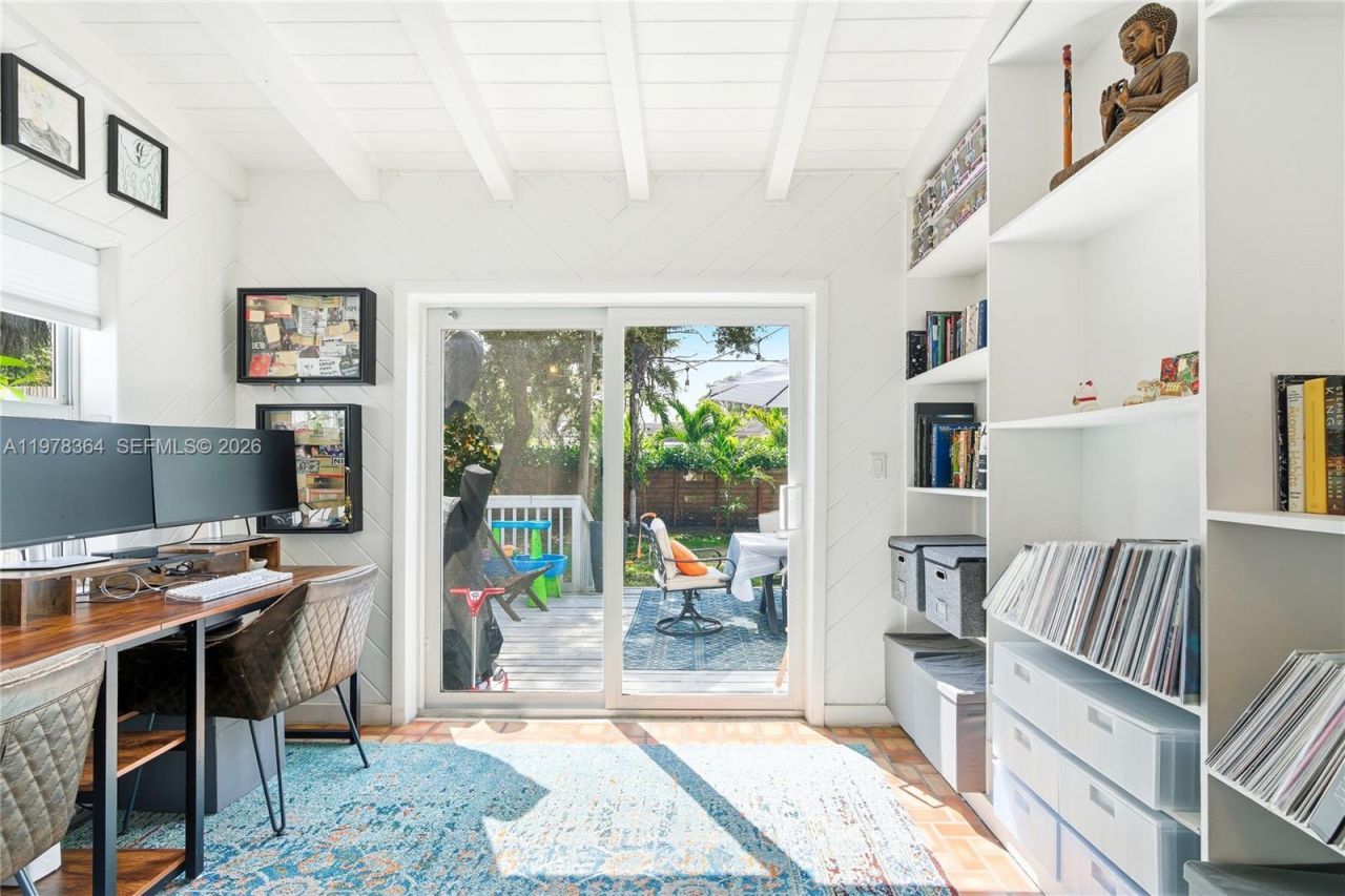 640 NE 115th St , Biscayne Park, FL 33161 Photo