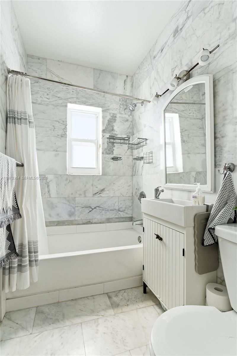 640 NE 115th St , Biscayne Park, FL 33161 Photo