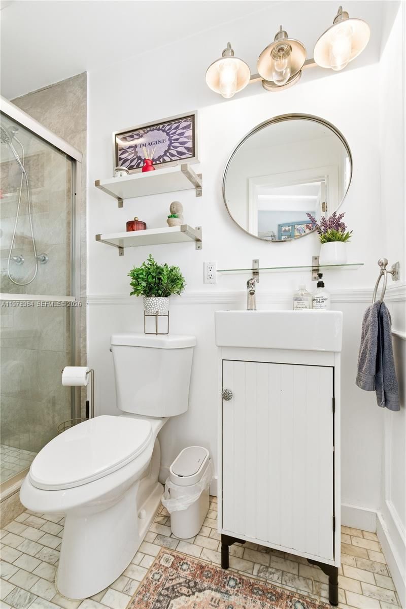 640 NE 115th St , Biscayne Park, FL 33161 Photo