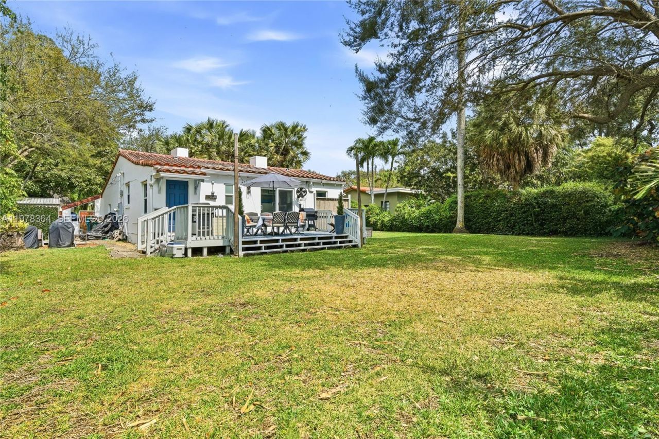 640 NE 115th St , Biscayne Park, FL 33161 Photo