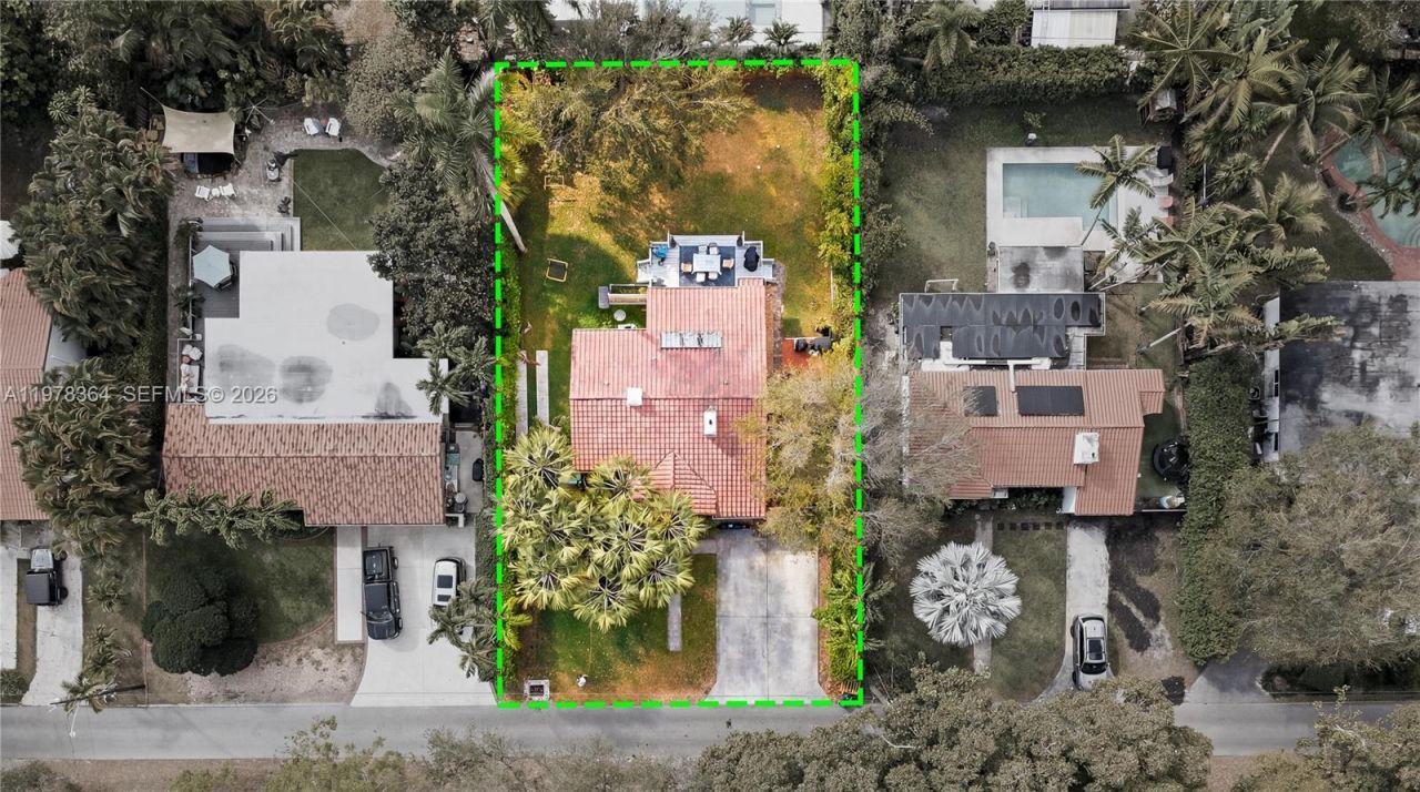 640 NE 115th St , Biscayne Park, FL 33161 Photo