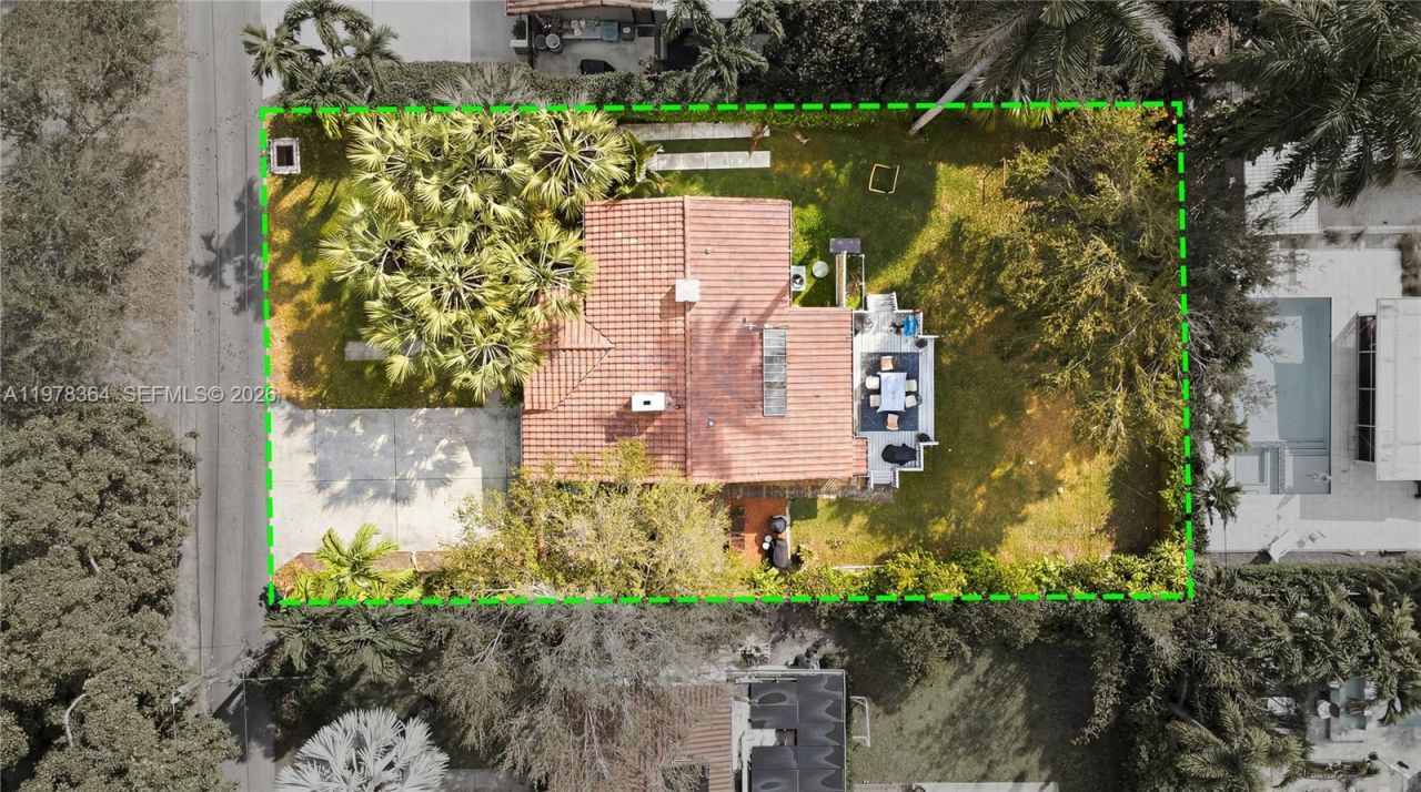 640 NE 115th St , Biscayne Park, FL 33161 Photo