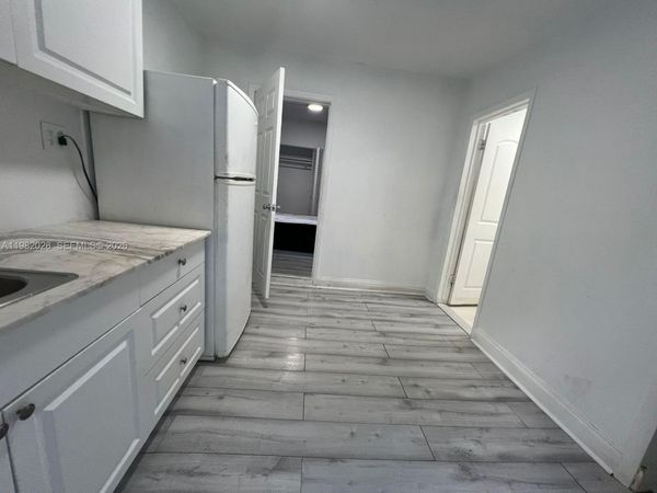 1053 NE 149th St , Miami, FL 33161