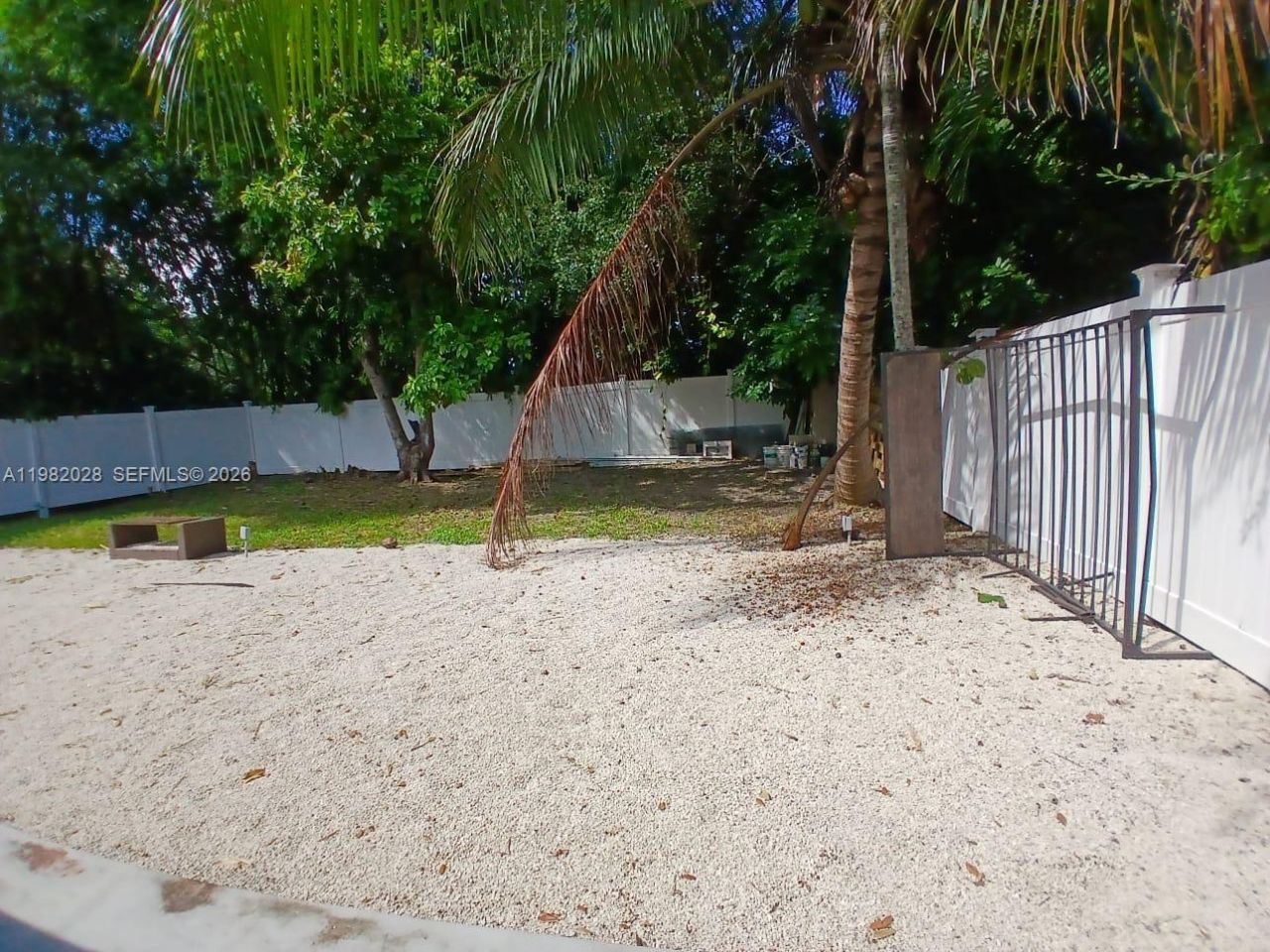 1053 NE 149th St , Miami, FL 33161 Photo