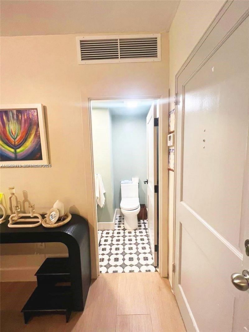 10185 Collins Ave, Unit 323, Bal Harbour, FL 33154 Photo